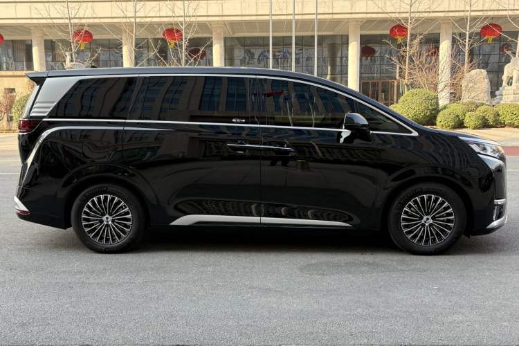 Used Denza D9 2024 EV 620 Premium Model