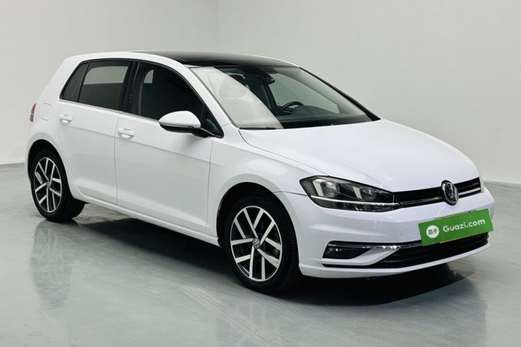 Used Volkswagen Golf 2018 230TSI Automatic Luxury Version
