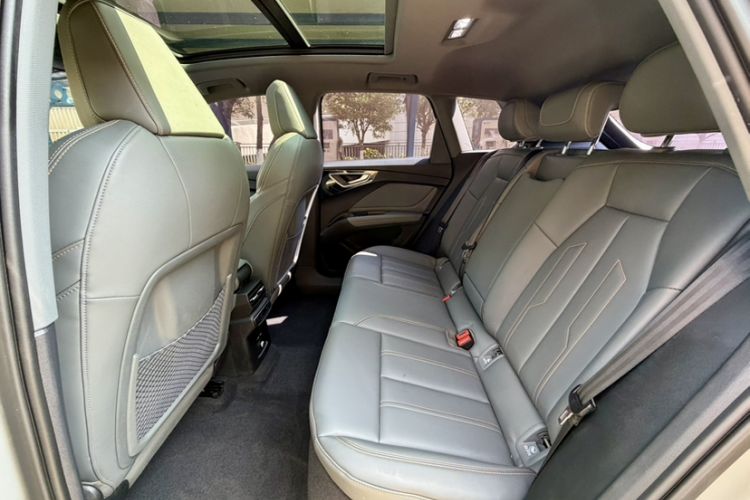 Used Audi Q4 e-tron 2024 40 e-tron Adventure Edition Interior 5