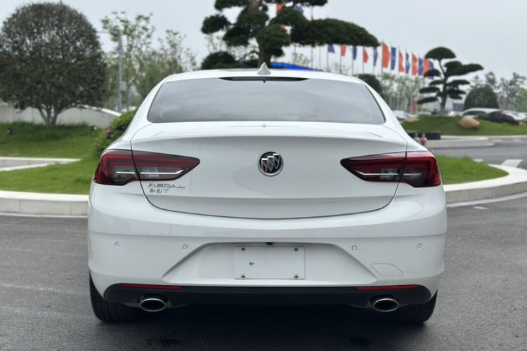 Used Buick Regal 2019 28T Luxury Edition China VI Exterior 3