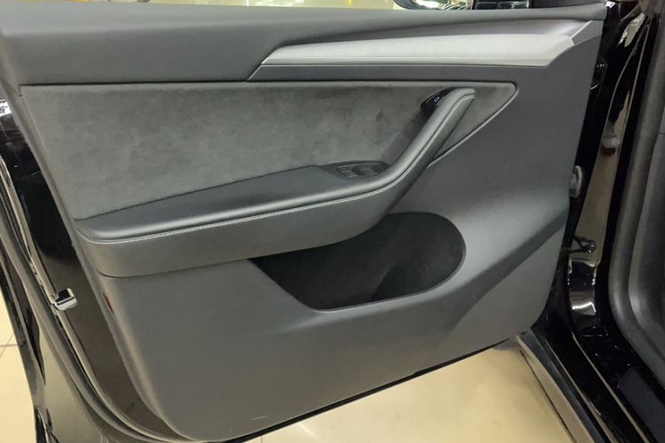 Used Tesla Model Y 2022 Rear-Wheel-Drive Version