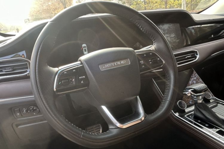 Used JETOUR X90 2021 1.6T DCT Shadow Edition 5 Seats Interior 11