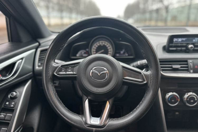 Used Mazda CX-4 2018 2.0L Automatic Two-Wheel Drive Blue Sky Dynamic Version China VI Standard