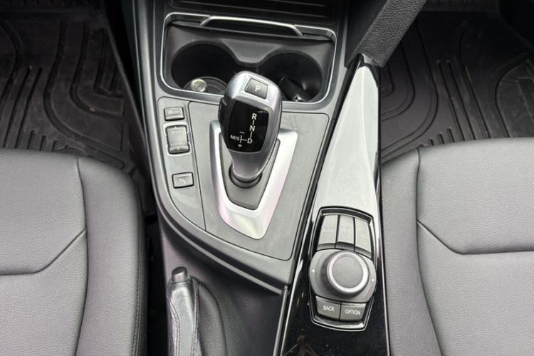Used BMW 3 Series 2017 320Li Fashion Model Gear Lever