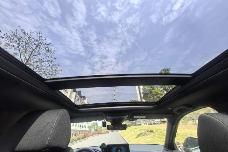 Used Honda Breeze 2024 eHEV Two-Wheel-Drive Luxury Edition