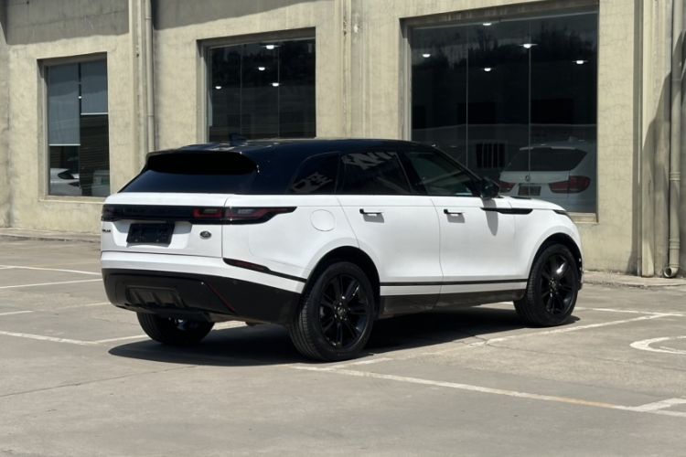 Used Land Rover Range Velar 2023 250 PS Ebony Black Limited Edition Exterior 5