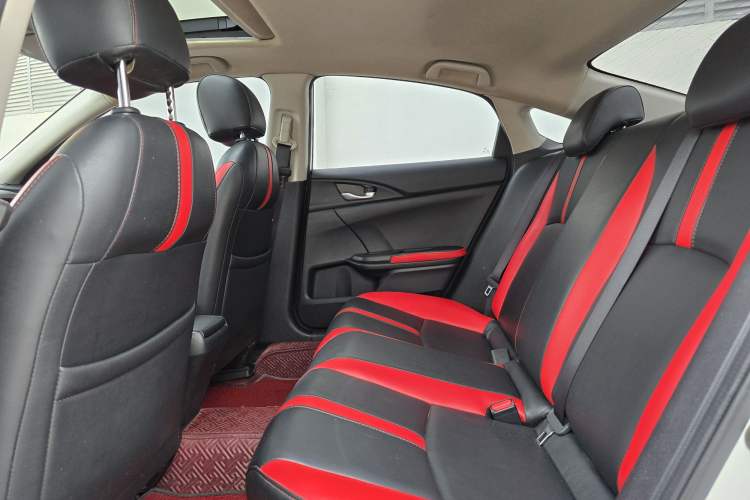 Used Honda Civic 2016 180TURBO CVT Comfort Version Interior 4