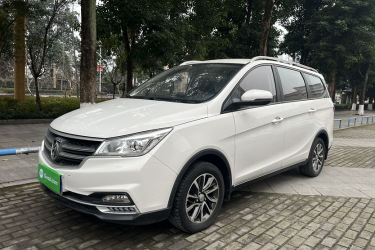 Used Baojun 730 2021 1.5L Manual Fashion Version 7 Seats