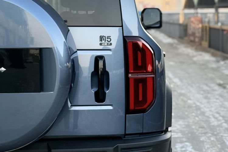 Used Formula Leopard Leopard 5 2024 Cloud Ride Luxury Edition