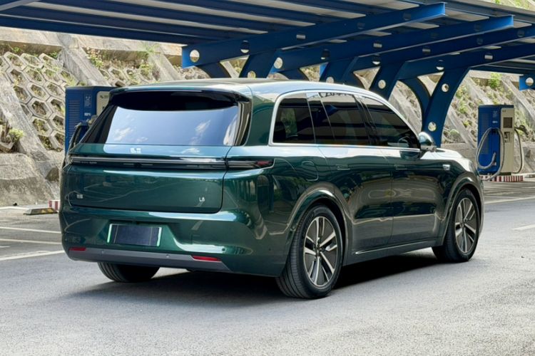 Used Li Auto L8 2024 Pro Model Exterior 6