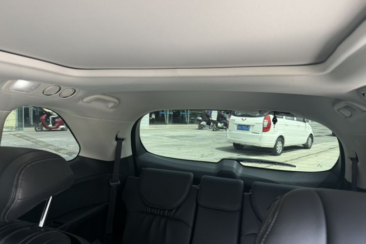 Used Honda Elysion 2019 2.0L Hybrid Luxury Edition Interior 8