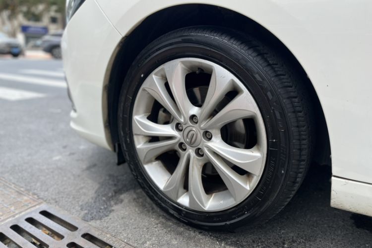 Used GAC Trumpchi GA6 2016 235T DCT Elite Edition Exterior 8