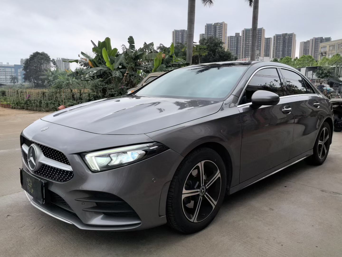 Parte inferior delantera