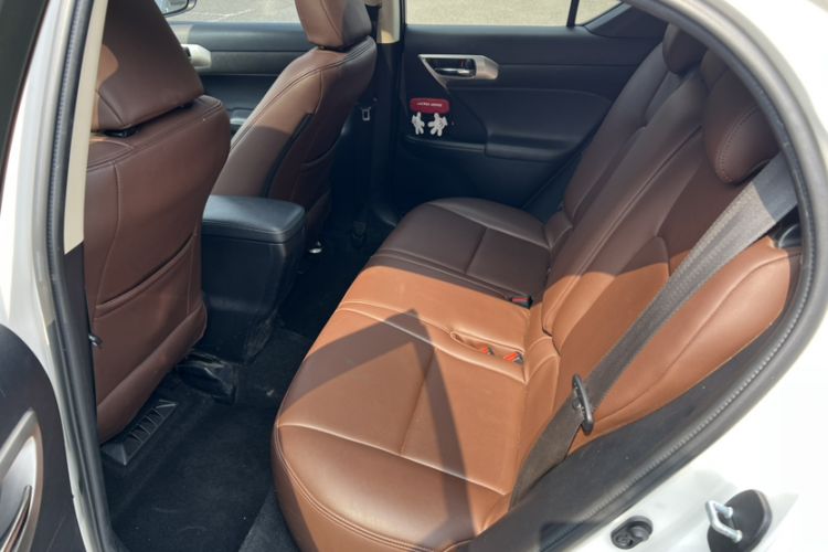 Used Lexus CT 2014 CT200h Comfort Edition Monochrome