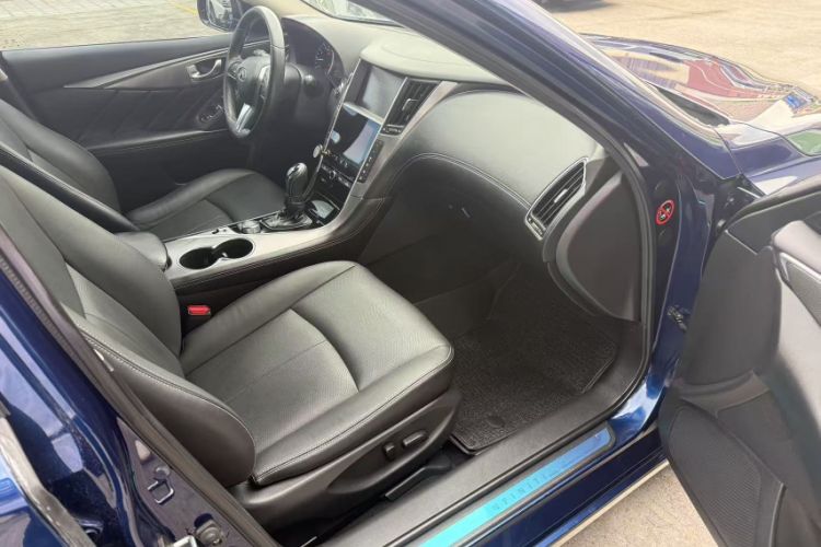 Used Infiniti Q50L 2018 2.0T Enjoyment Version China V Standard Interior 2