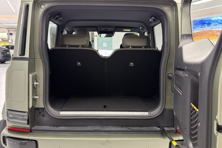 Used iCAR V23 2025 501 Four-Wheel Drive Intelligent Driving Version
