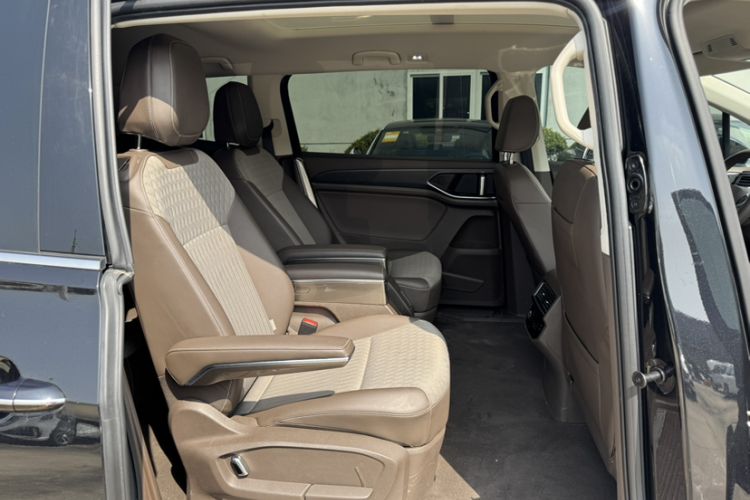 Used Volkswagen Viloran 2024 330TSI Business Edition Interior 2