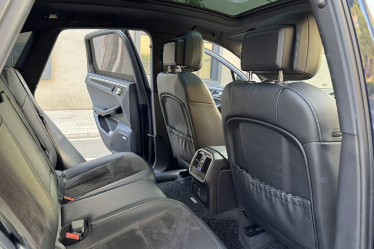 Used Porsche Macan 2021 Macan 2.0T
