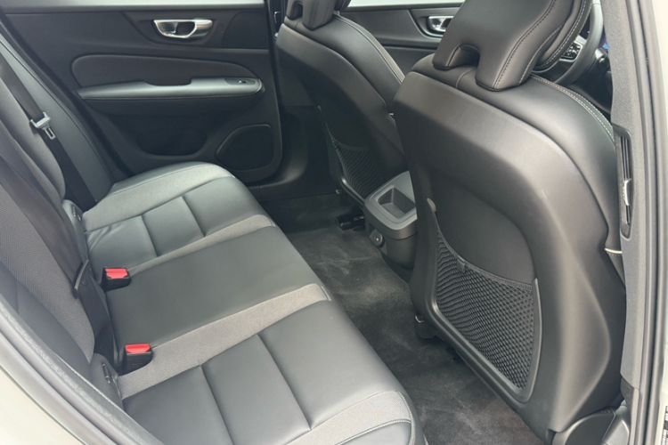 Used Volvo S60 2025 B5 Zhiya Sport Edition
