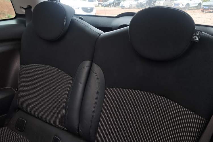 Used MINI 2010 1.6L COOPER Cheer
