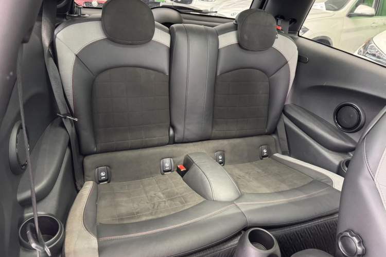 Used MINI 2022 2.0T COOPER S Black Badge Special Edition