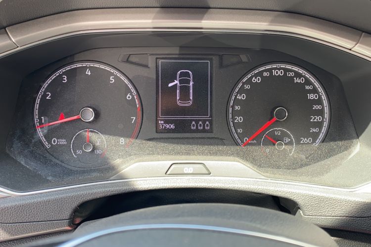 Used Volkswagen T-ROC 2019 280TSI DSG Two-Wheel Drive Advanced Version China VI Standard Instrument Cluster