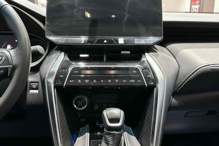 Used Toyota Harrier 2023 2.0L CVT Two-Wheel Drive Deluxe Edition
