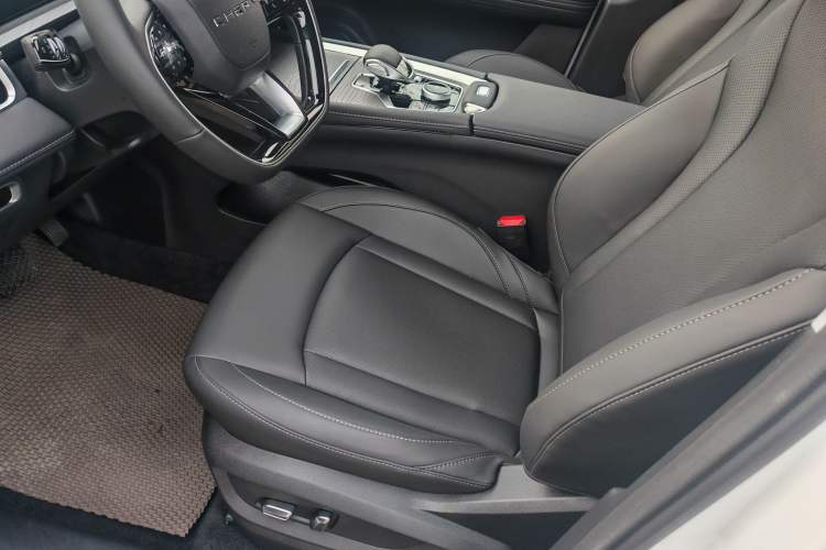 Used Chery Tiggo 8 PRO 2025 290T Two-Wheel-Drive Luxury Edition
