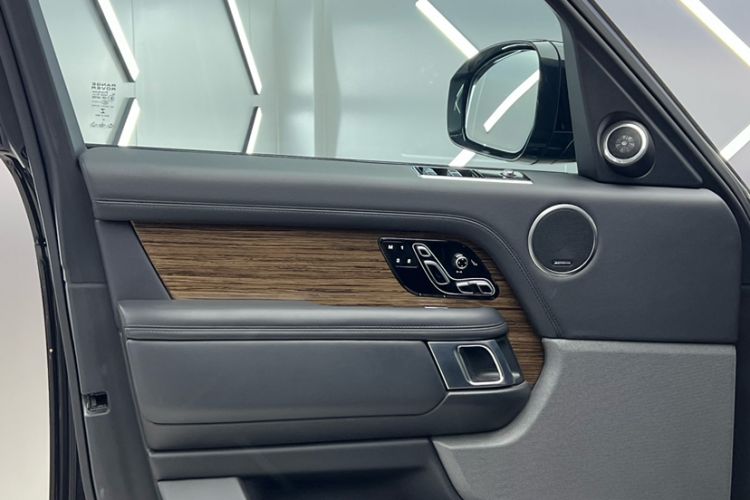 Used Land Rover Range 2018 3.0 SC V6 Vogue Extended-Length Model
