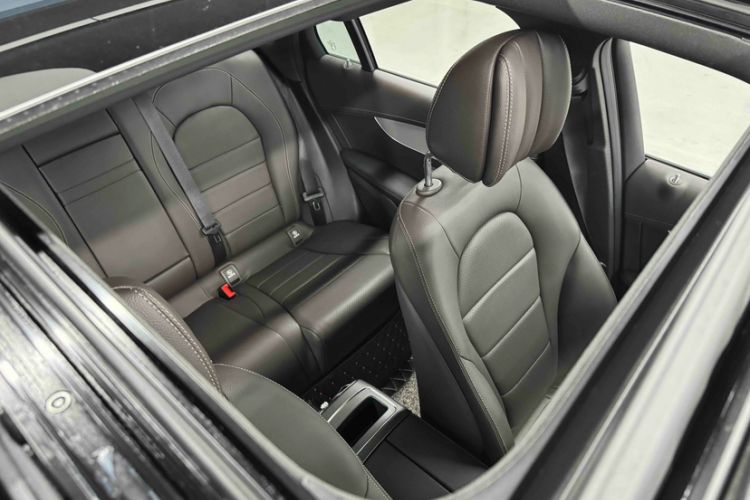 Used Mercedes-Benz GLC 2021 GLC 260 L 4MATIC Dynamic Edition Interior 10