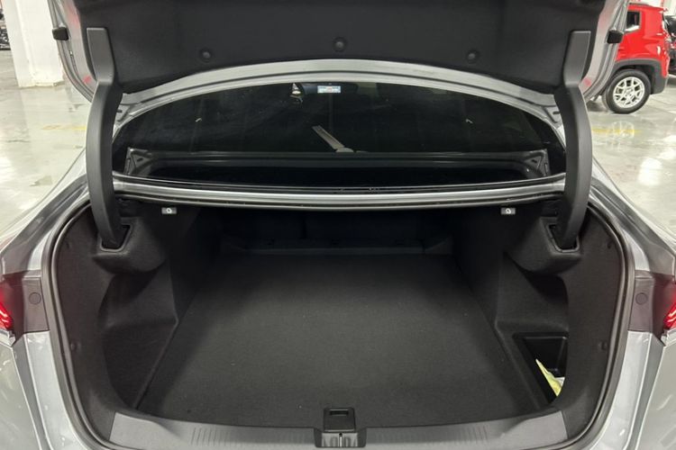 Used Buick LaCrosse 2023 28T Prestige Edition Trunk