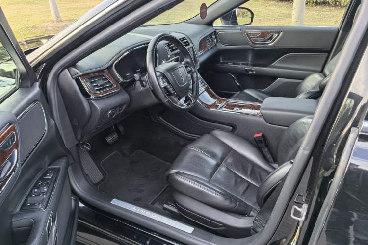 Used Lincoln Continental 2019 2.0T Two-Wheel Drive Luxury Edition China VI Standard