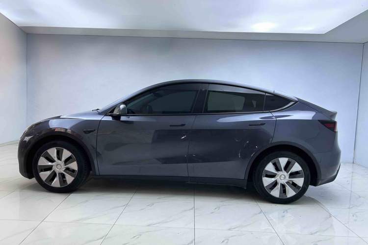 Used Tesla Model Y 2022 Rear-Wheel-Drive Version