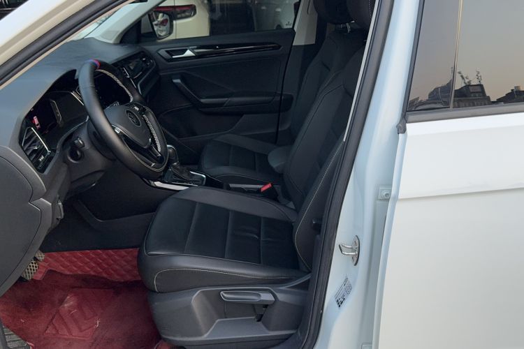 Used Volkswagen T-ROC 2022 280TSI DSG Two-Wheel Drive Elite PLUS Left Front Seat