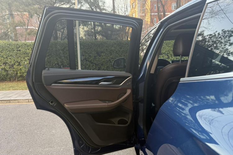 Used BMW iX3 2022 Leading Model
