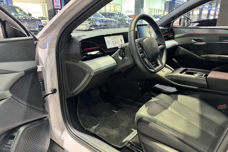 Used BYD Qin L 2025 EV 545KM Cloud Suspension Edition