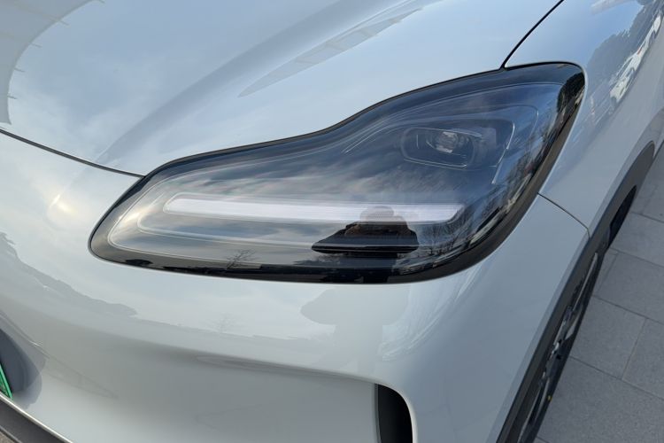 Used Wuling Bingo PLUS 2024 330 km Range Five-Seater Version
