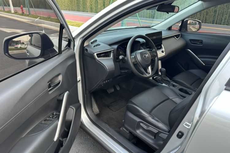 Used Toyota FRONTLANDER 2023 2.0L Smart Electric Hybrid Dual-Engine Leading Edition
