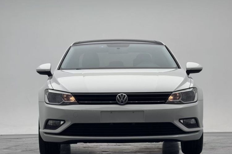 Used Volkswagen Lamando 2015 230TSI DSG Fashion Edition Exterior 1