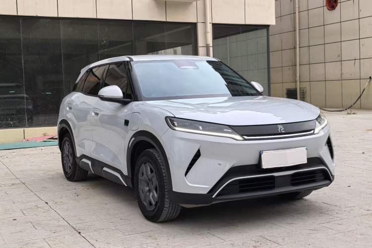 Used BYD Yuan UP 2025 Intelligent Driving Version 401 KM Dynamic Edition Exterior 5