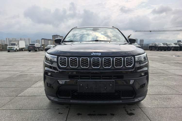 Used Jeep Compass 2021 220T Automatic Leading Edition