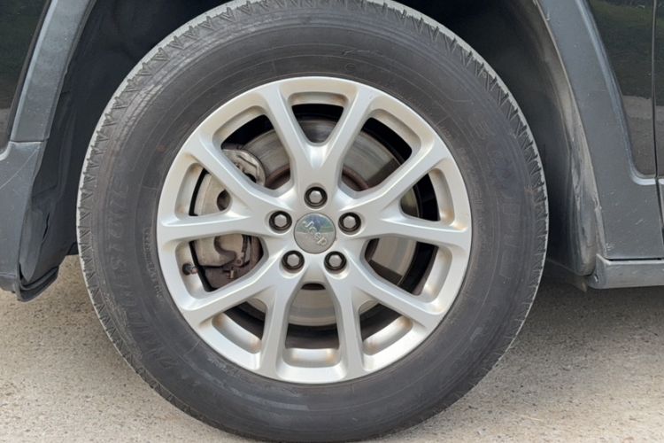 Used Jeep Cherokee 2016 2.4L Professional Smart Version