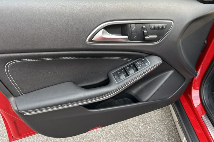 Used Mercedes-Benz GLA 2015 GLA 200 Fashion Model