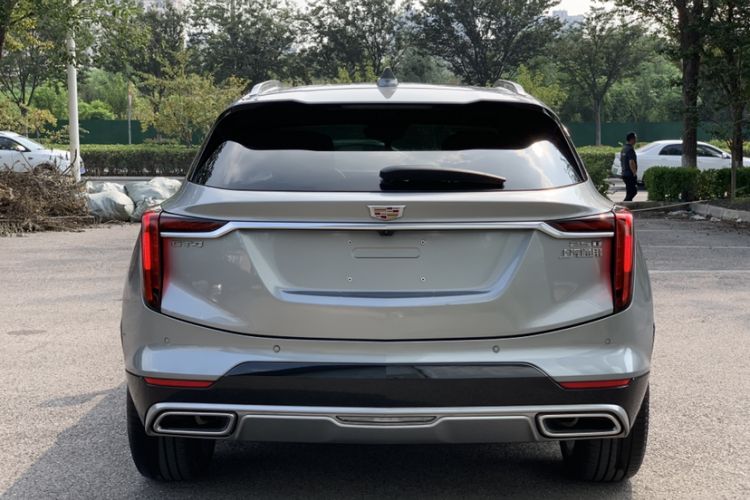 Used Cadillac GT4 2023 25T Prestige Version
