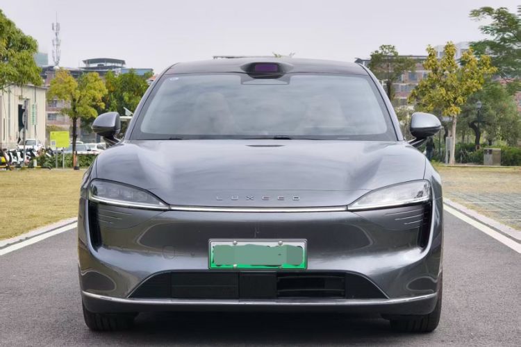 Used Hima Luxeed R7 2024 All-Electric 667 km Max
