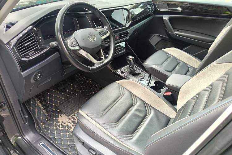 Used Volkswagen Tayron GTE Plug-in Hybrid 2020 1.4T Luxury Model Interior 7