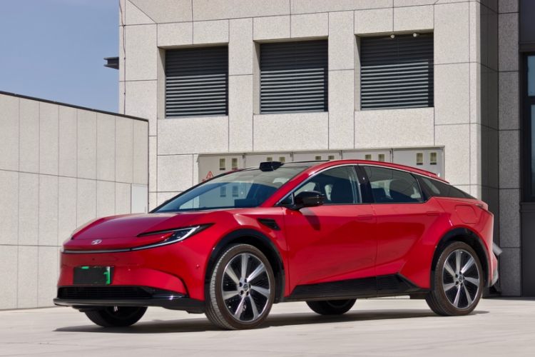 Used Toyota bZ5 2025 Model 550 PRO Smart Driving Edition