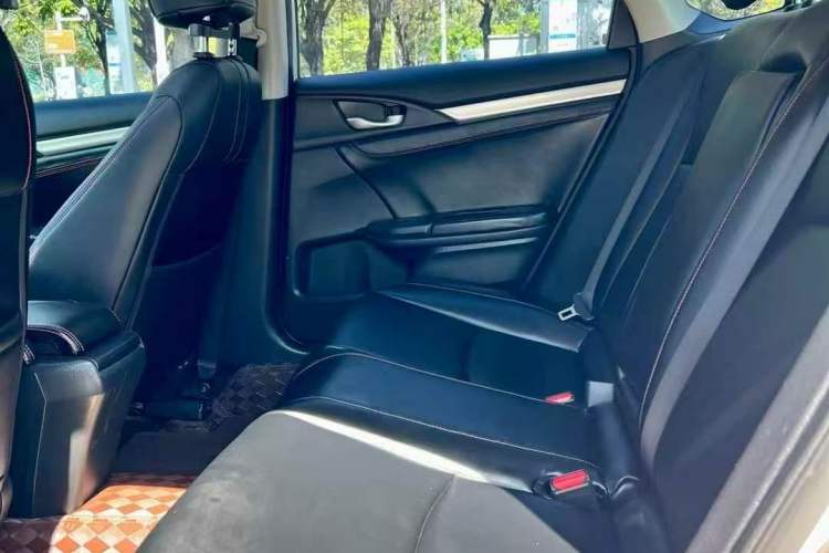 Used Honda Civic 2016 220TURBO CVT Luxury Edition