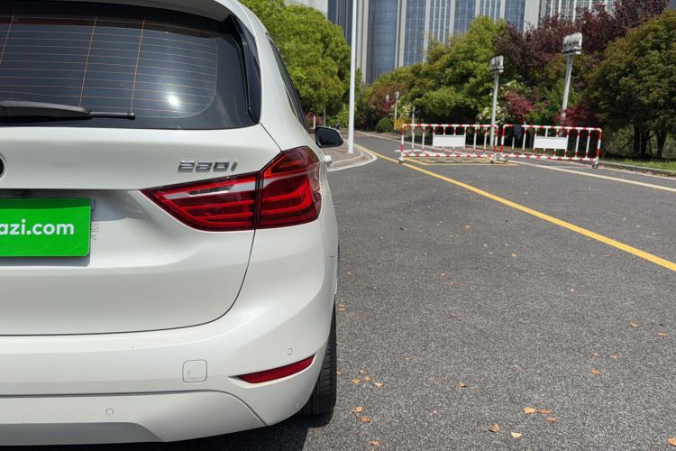 Used BMW 2 Series Gran Tourer 2019 220i Leading Model Exterior 7