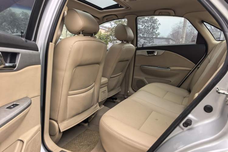 Used Buick Excelle 2013 1.5L Manual Classic Model